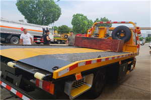 锡山附近拖车电话号码服务